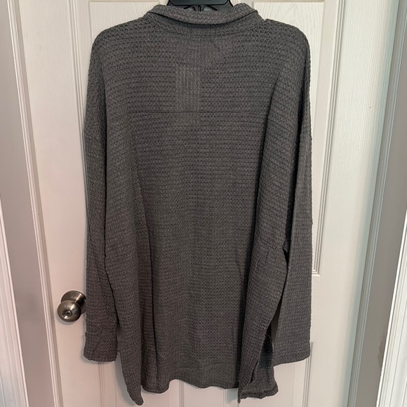 NWT Culture Code Gray Button Down Shirt - Picture 7 of 9